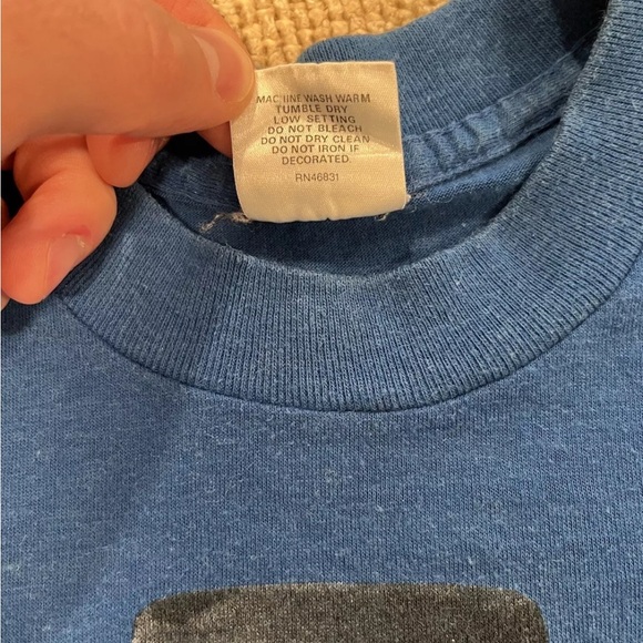 Vintage 80s Elton John Everybodys Restless Breaking Hearts Concert Tour T-Shirt - Picture 4 of 8